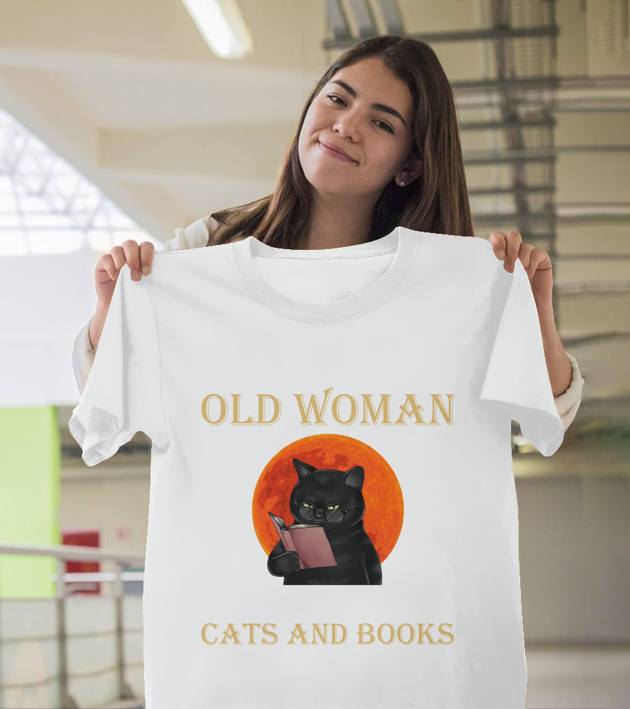Old Woman Cats And Books Black Cat Reading Orange Moon T-Shirt