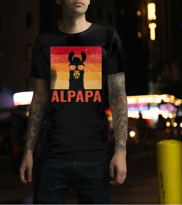 Llamafathers Day ALPAPA Vintage Groovy T-Shirt