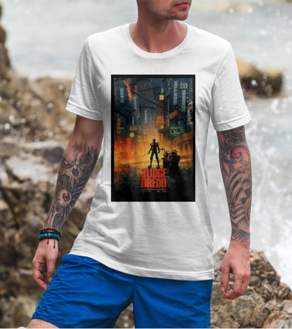 San Diego Comic-Con Judge Dredd Mega-City One Neon Streetscape T-Shirt
