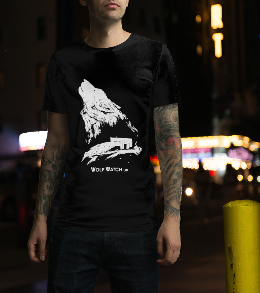 Wolf Watch UK Howling Wolf Nature Scene T-Shirt