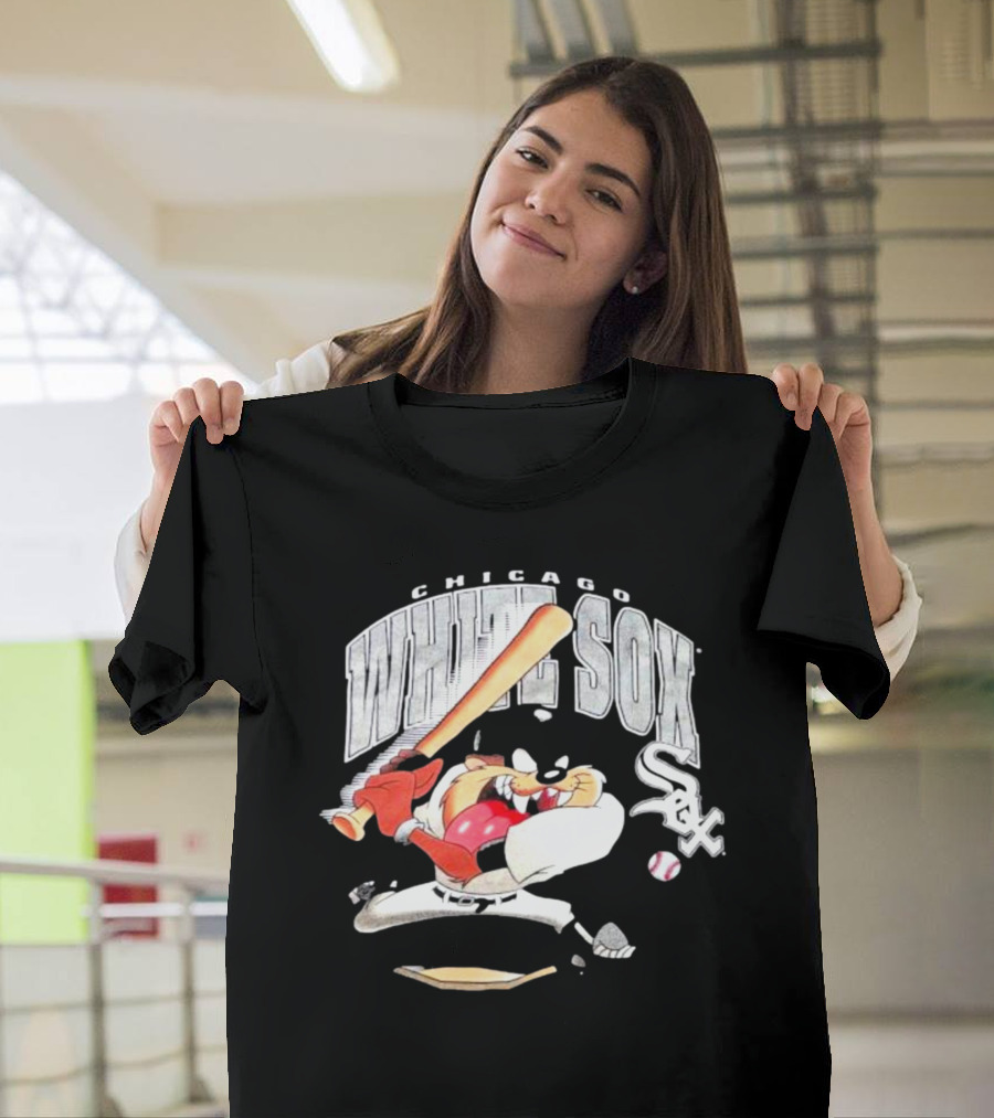 Chicago White Sox 1996 Taz Baseball Character with Bat T-Shirt