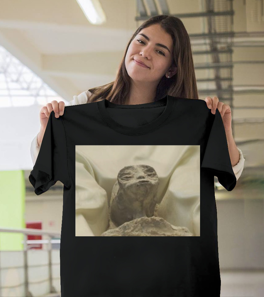 Journalist Jaime Maussan Reveals Alien Discovery Statue T-Shirt