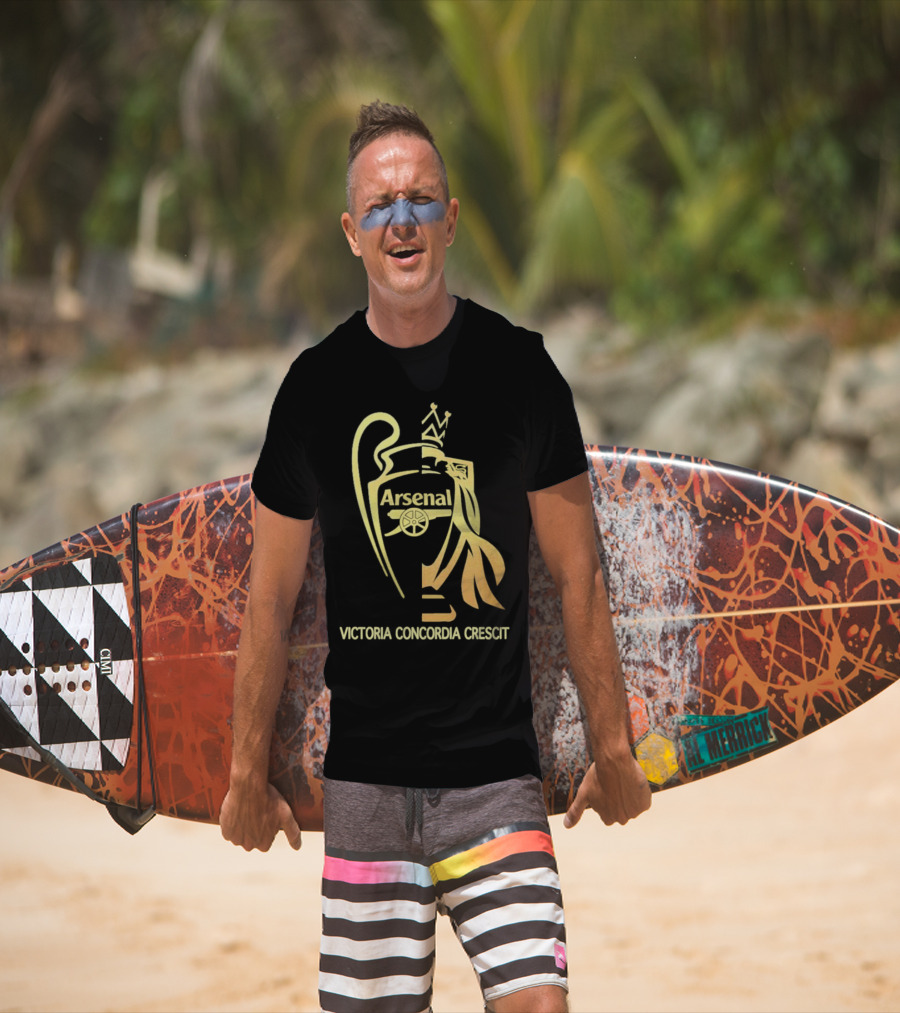 Arsenal Victoria Concordia Crescit Trophy T-Shirt