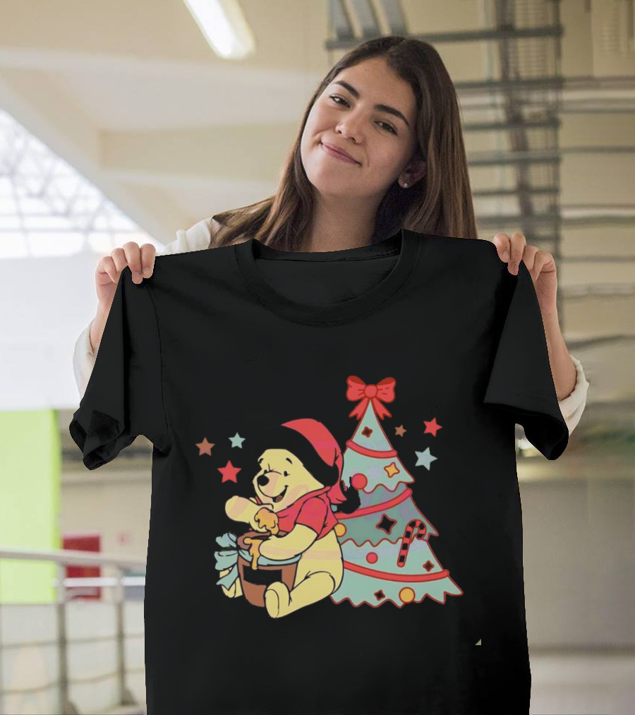 Winni The Pooh Bear Christmas Hunny Jar And Festive Tree T-Shirt