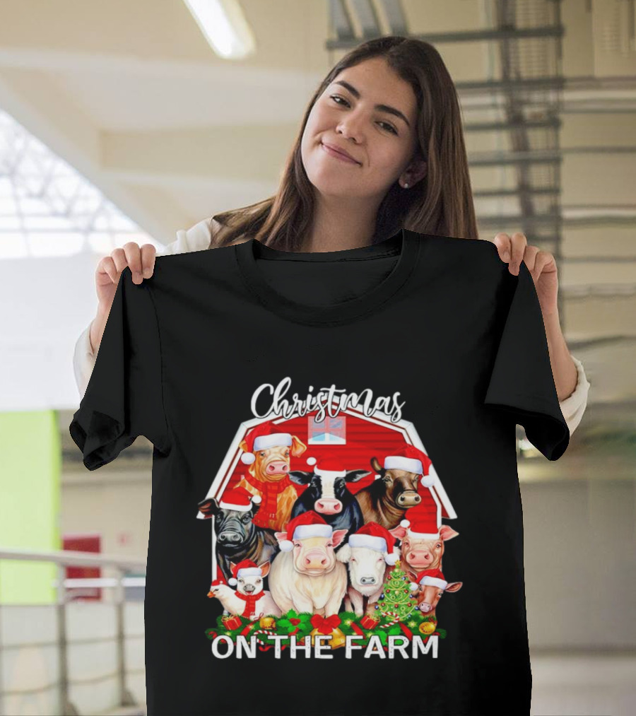 Christmas Animals Santa On The Farm T-Shirt