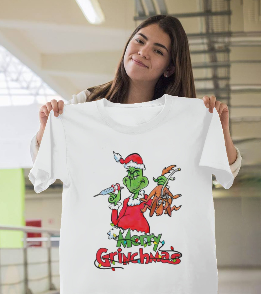 Merry Grinchmas Nurse Christmas Grinch With Syringe And Reindeer Dog T-Shirt