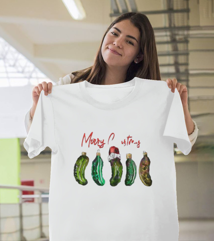Funny Pickles Merry Christmas Santa Hat Ornaments T-Shirt