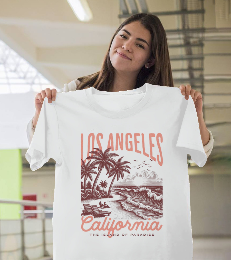 Los Angeles California The Island Of Paradise Vintage Beach T-Shirt