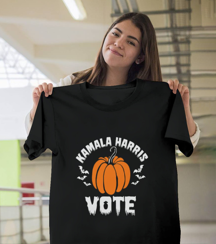 Kamala Harris Vote Pumpkin Halloween Bats T-Shirt