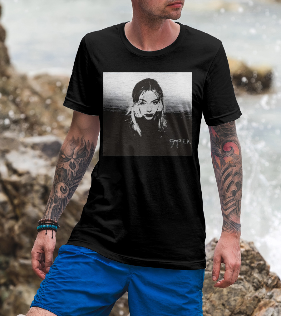 Eileen Alister The Alister E.A. Monochrome T-Shirt