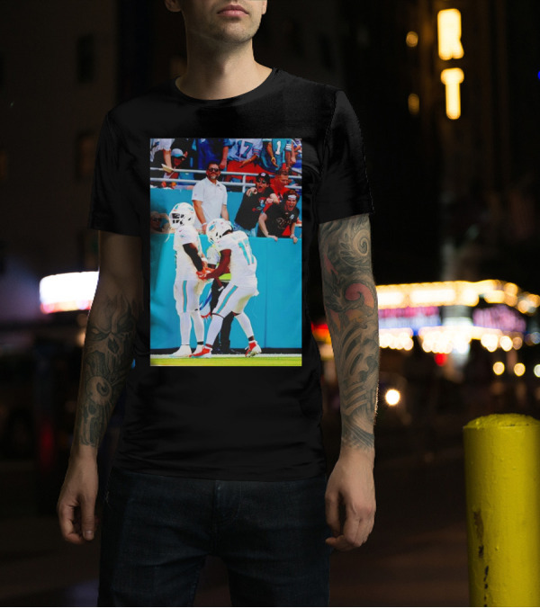 Tyreek Hill’s Handcuff TD Celebration Miami Dolphins Fans Game Day Scene T-Shirt