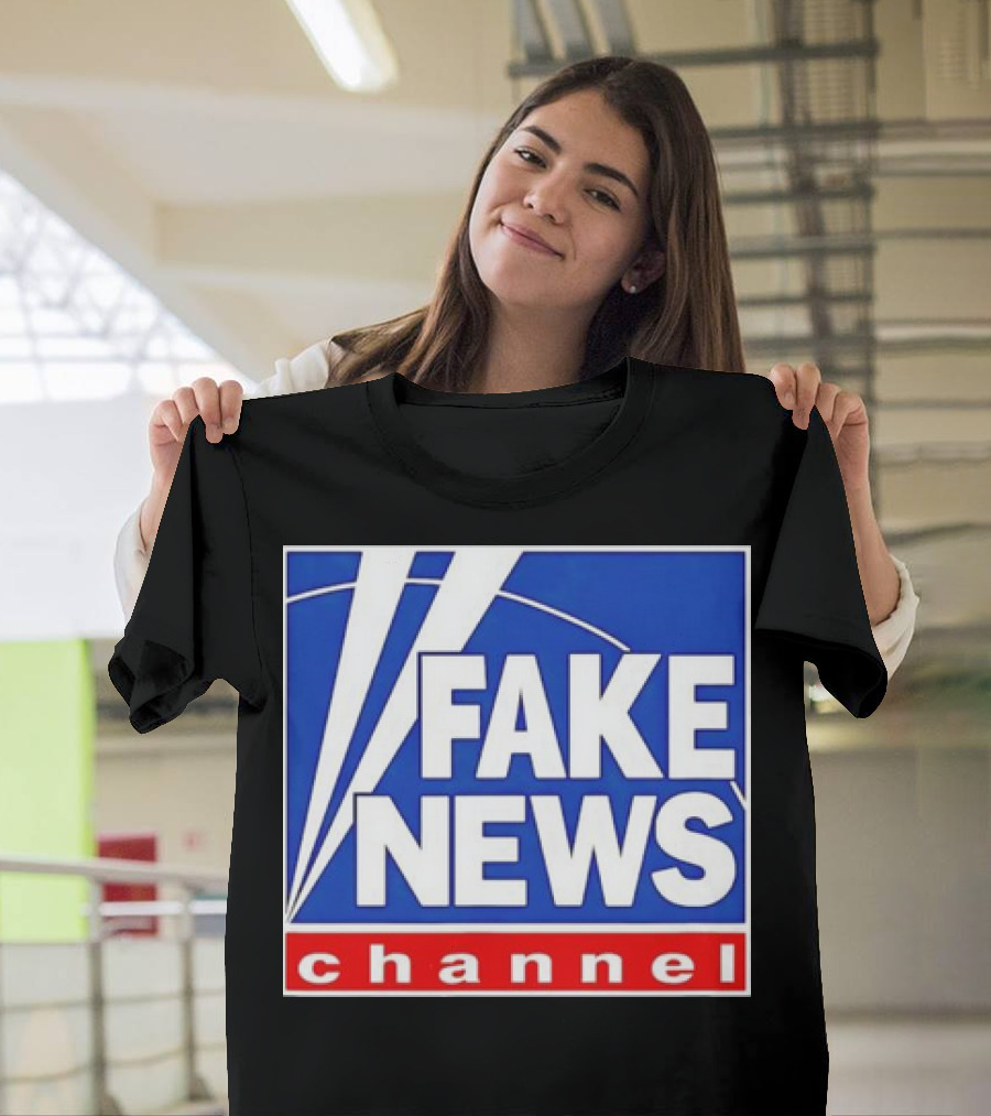 FAKE NEWS CHANNEL Slogan Logo Iconic T-Shirt