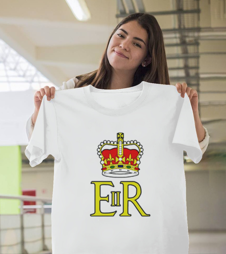 Elizabeth II ER Crown UK Monarch God Save The Queen Iconic Royal T-Shirt