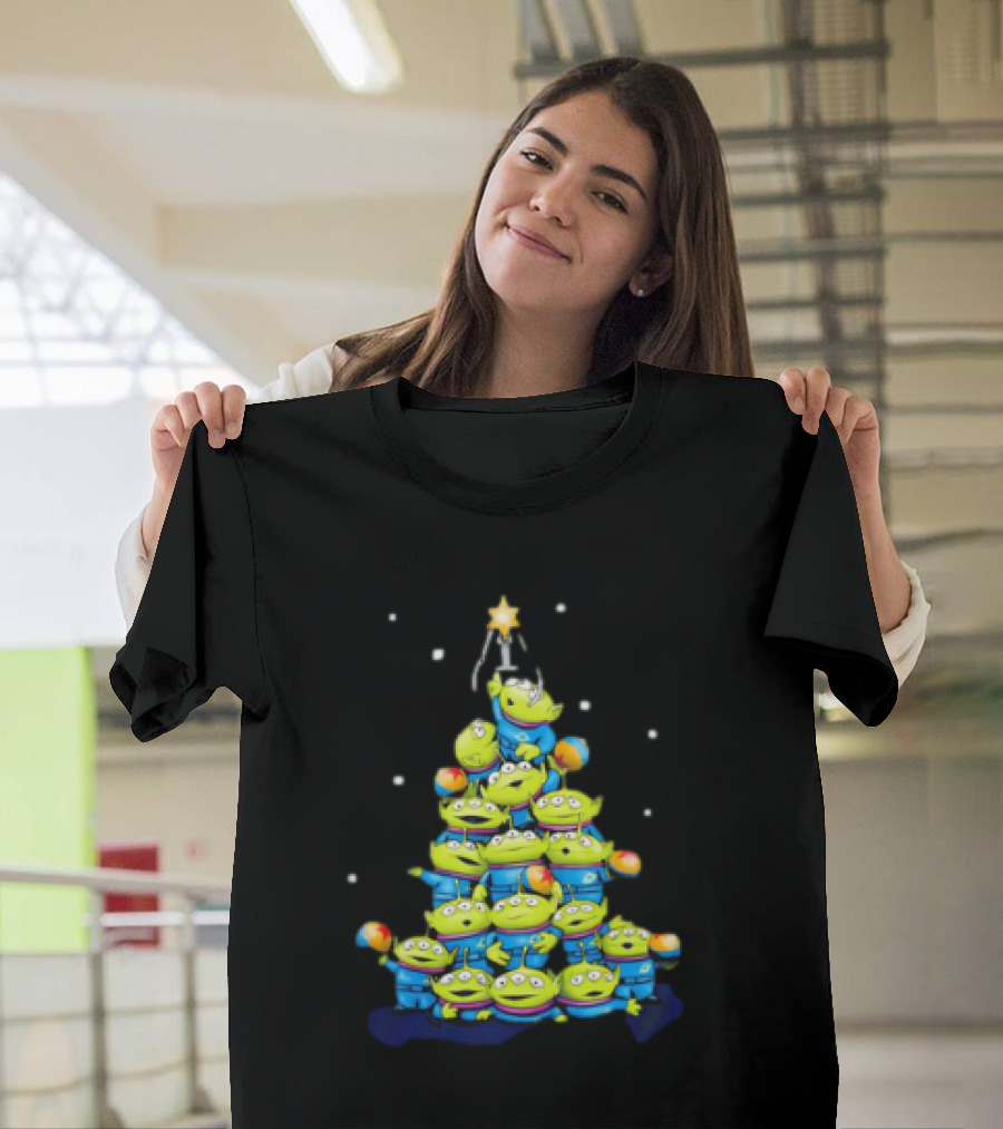 Aliens From Toy Story Forming Christmas Tree Tower With Star And Snowflakes T-Shirt