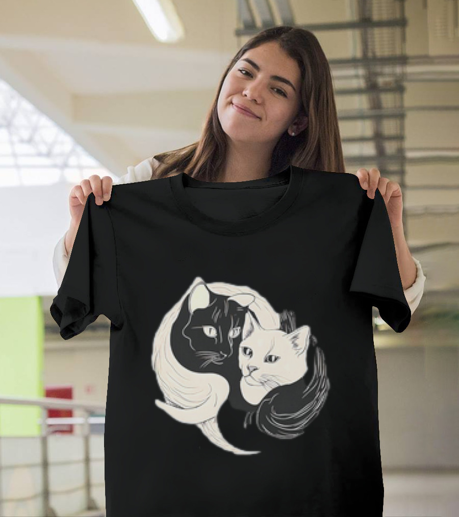 Yin Yang Cats Black And White Circle Harmony T-Shirt