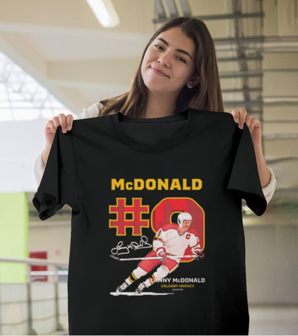 Lanny McDonald #9 Calgary Flames NHL Hockey Throwback Vintage Signature T-Shirt