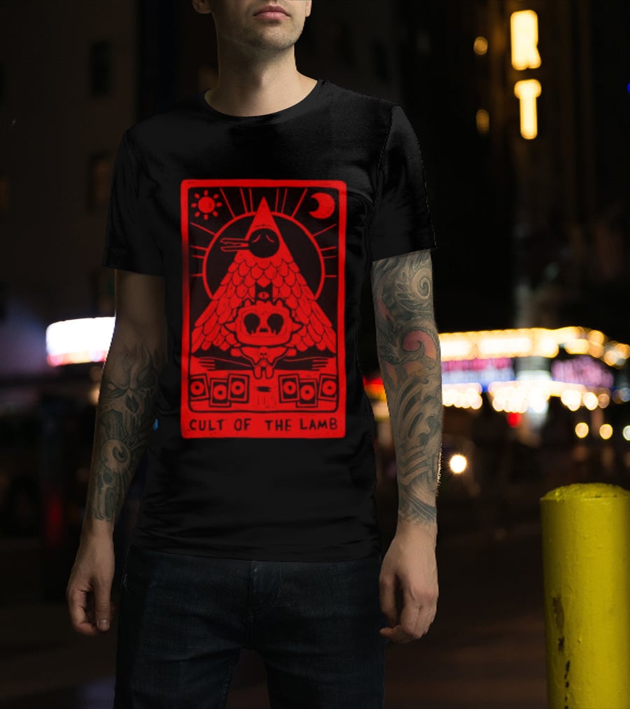 Cult Of The Lamb Red Tarot Pyramid With Sun And Moon Symbols T-Shirt