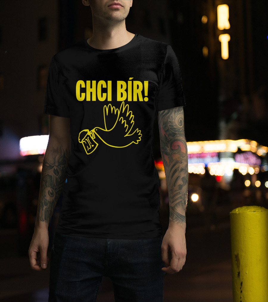 CHCI BÍR Beer Dove With Mug T-Shirt