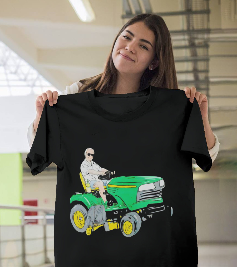 George Jones No Show Jones Riding Green Tractor T-Shirt