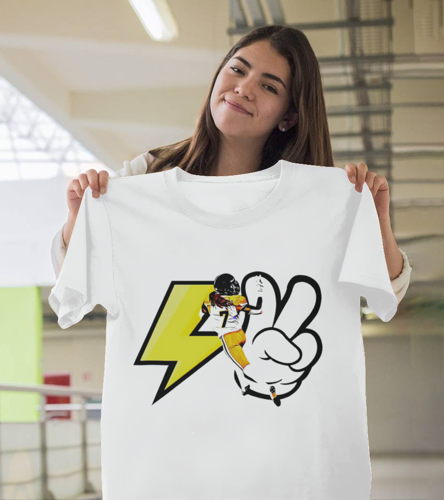 Lucky Whitehead Lightspeed BC Lions Football Lightning Bolt Victory Hand T-Shirt