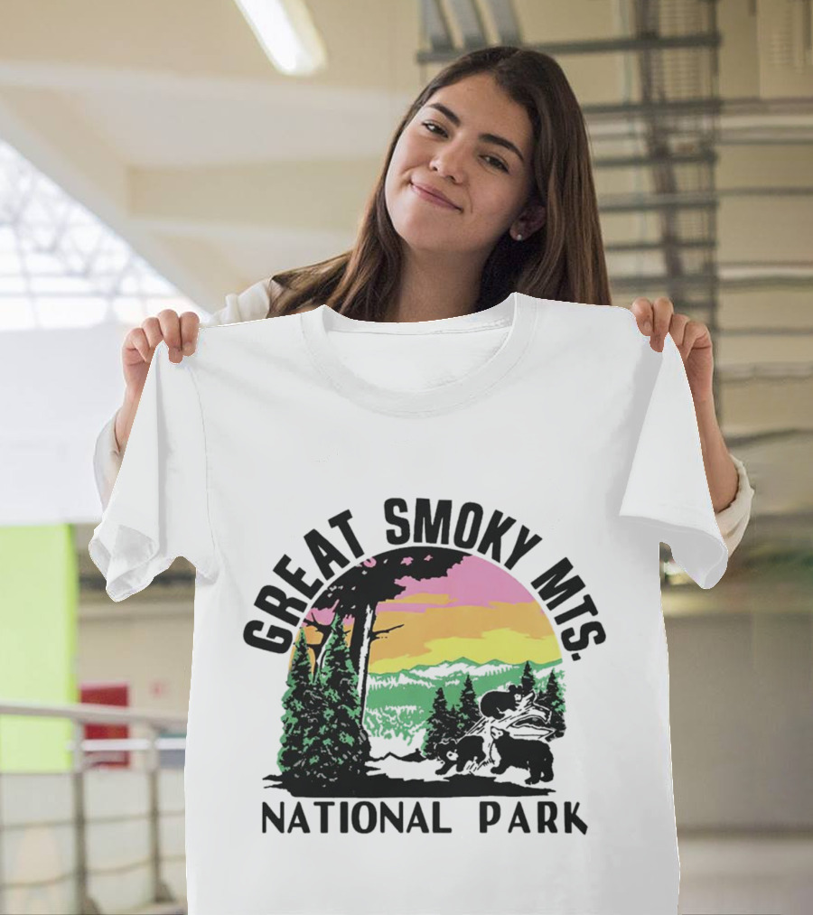 Great Smoky Mts National Park Sunset With Forest And Bears T-Shirt