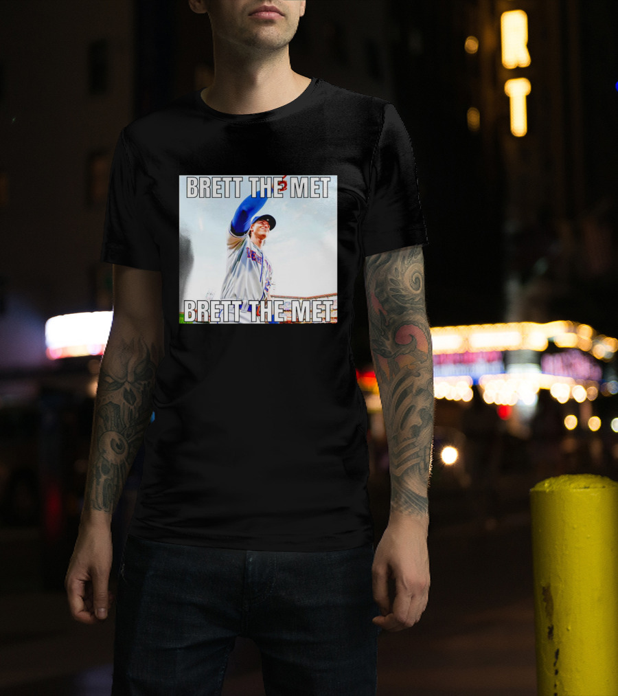 Brett The Met Baseball Player At New York Stadium T-Shirt