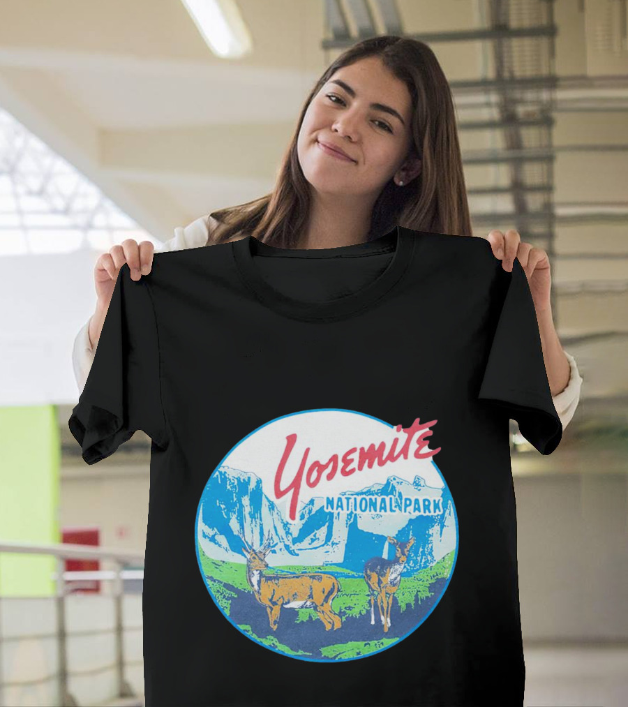 Yosemite National Park Scenic Wildlife With Deer T-Shirt