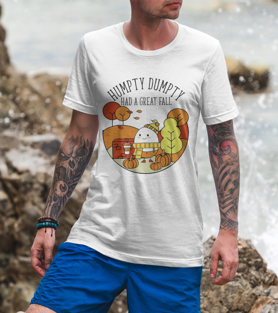 Humpty Dumpty Had A Great Fall Autumn Leaves Pumpkin Scarf Cafe Scene T-Shirt