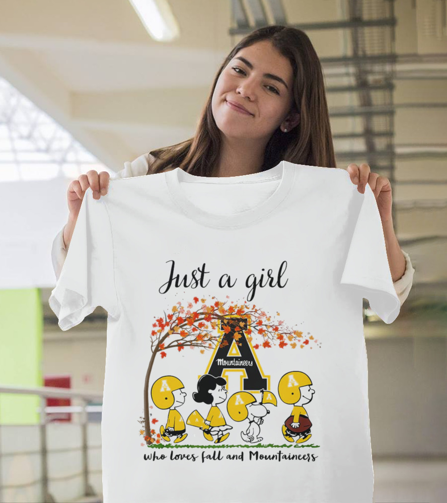 Just A Girl Who Loves Fall and Mountaineers Peanuts Cartoon T-Shirt