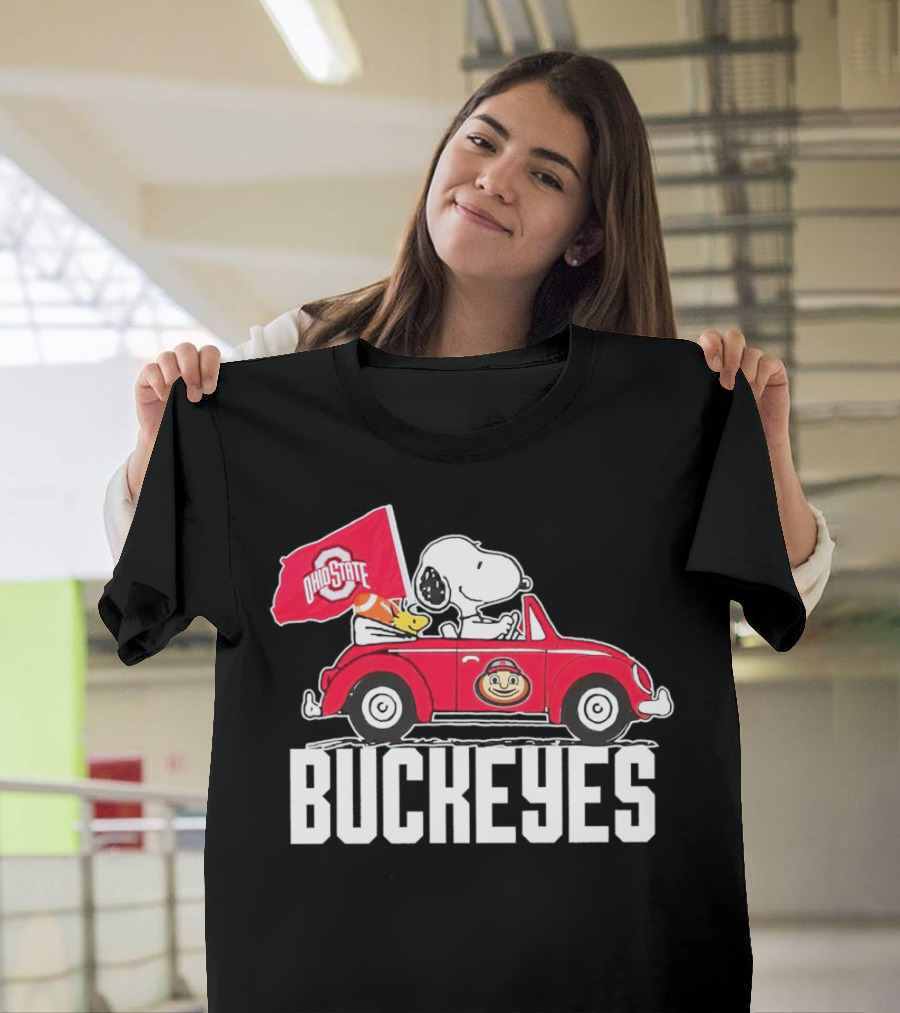 Snoopy And Woodstock Driving Red Car With Ohio State Buckeyes Flag T-Shirt