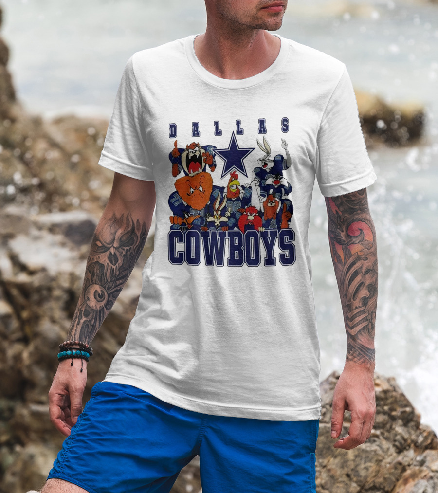 Dallas Cowboys Looney Tunes Characters NFL Football Team Fan T-Shirt