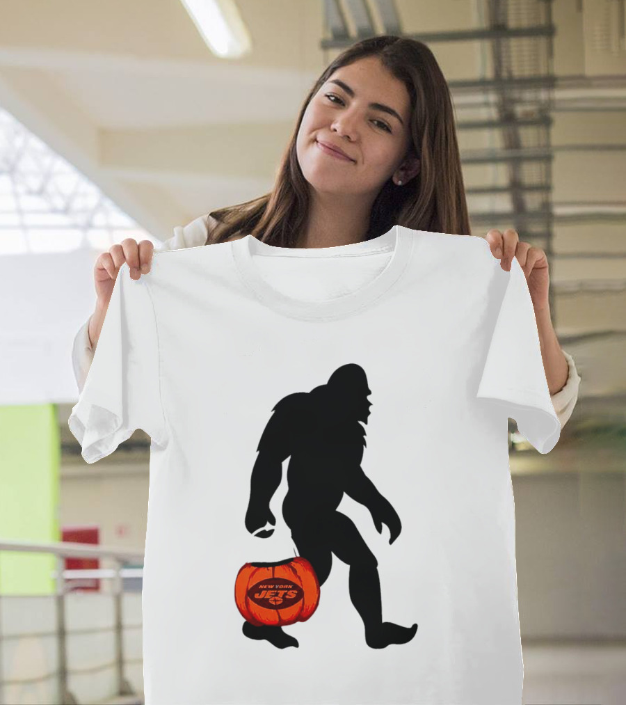 New York Jets Bigfoot Halloween Pumpkin T-Shirt
