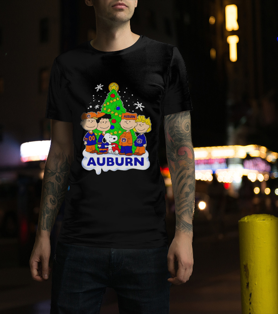 Auburn Tigers Peanuts Characters Christmas Tree Snoopy Charlie Brown Woodstock T-Shirt