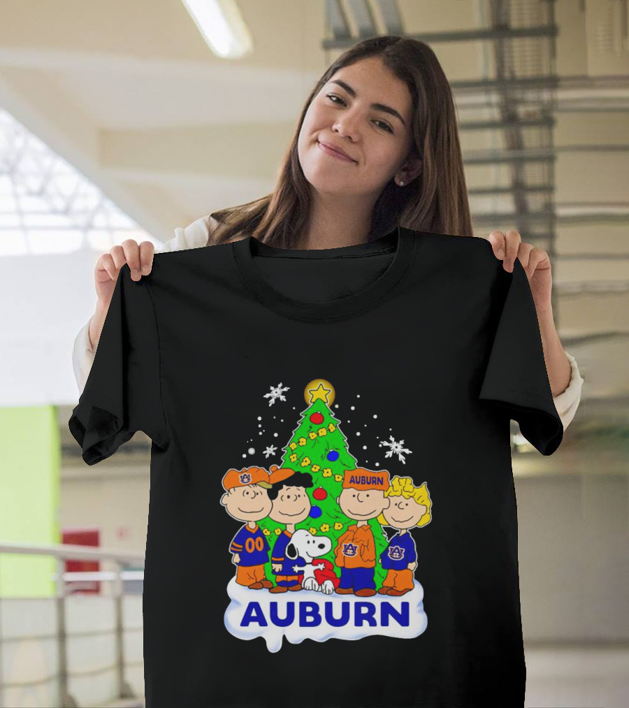 Auburn Tigers Peanuts Characters Christmas Tree Snoopy Charlie Brown Woodstock T-Shirt