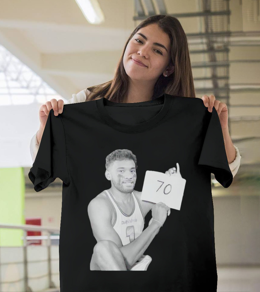 Dolphins Quarterback Tua Tagovailoa 70 Points Achievement T-Shirt