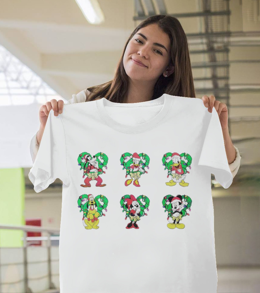 Mickey And Friends Festive Christmas Wreath Collection T-Shirt