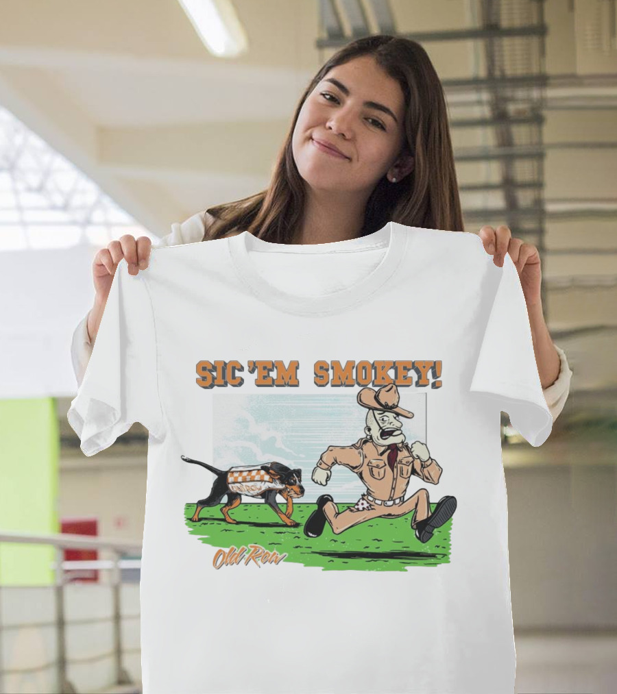 Sic Em Smokey Tennessee Volunteers Old Row Football T-Shirt