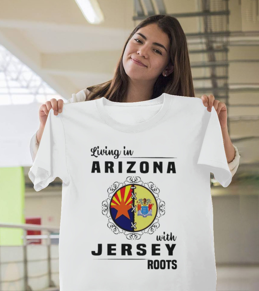 Living in Arizona with Jersey Roots Arizona New Jersey State Flag Circle T-Shirt