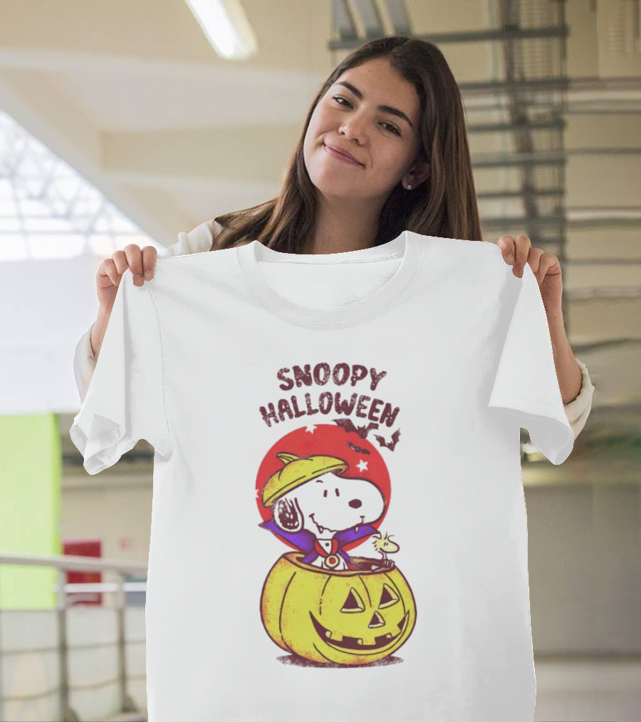 Snoopy Halloween Woodstock Peanuts Pumpkin T-Shirt