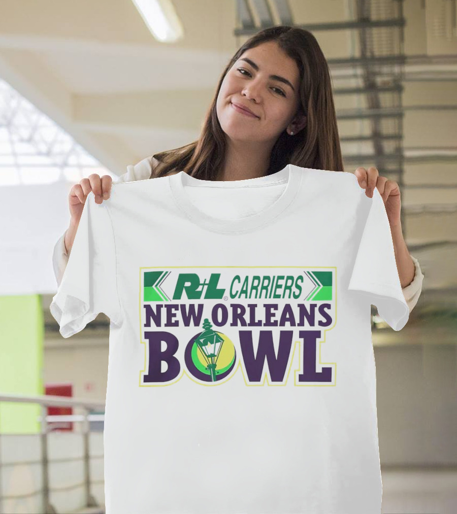 R+L Carriers New Orleans Bowl Purple Green Lantern T-Shirt