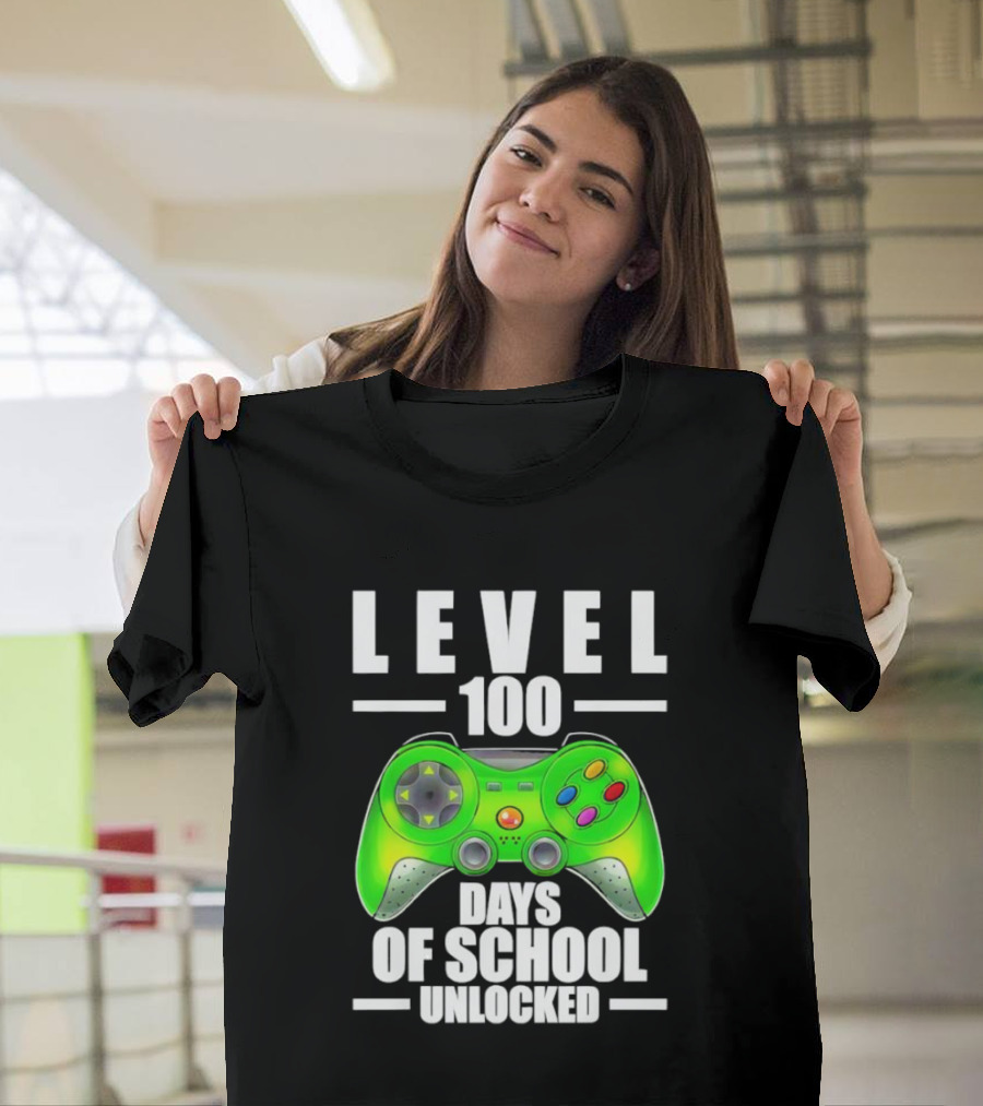 Level 100 Days Of School Unlocked Gaming Controller T-Shirt