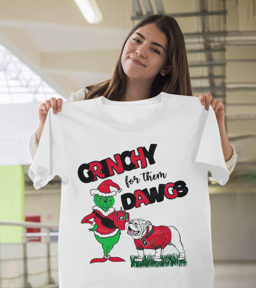 Grinchy For Them Dawgs Georgia Bulldogs Football Christmas Grinch Holding Drink and Bulldog Wearing Red T-Shirt