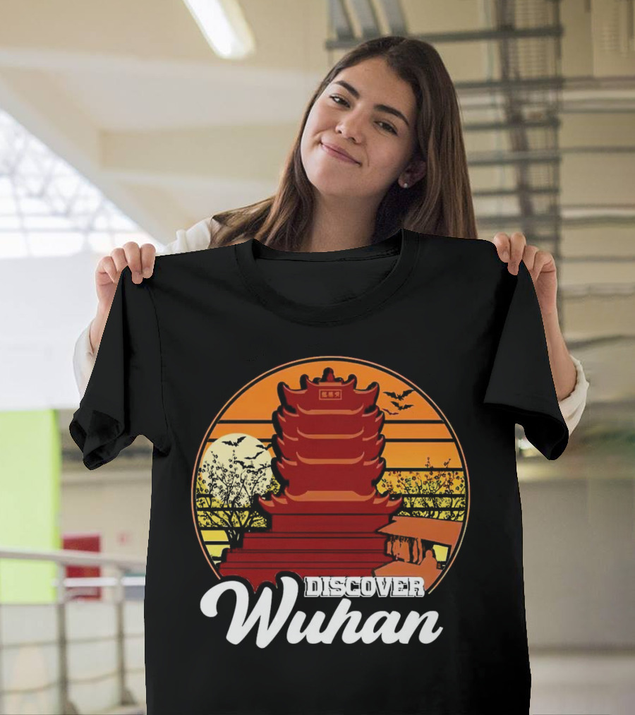 Discover Wuhan Pagoda Vintage Sunset Scene T-Shirt