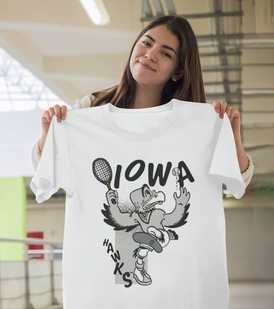Iowa Hawkeyes Tennis Hawk Vintage Sports Mascot T-Shirt