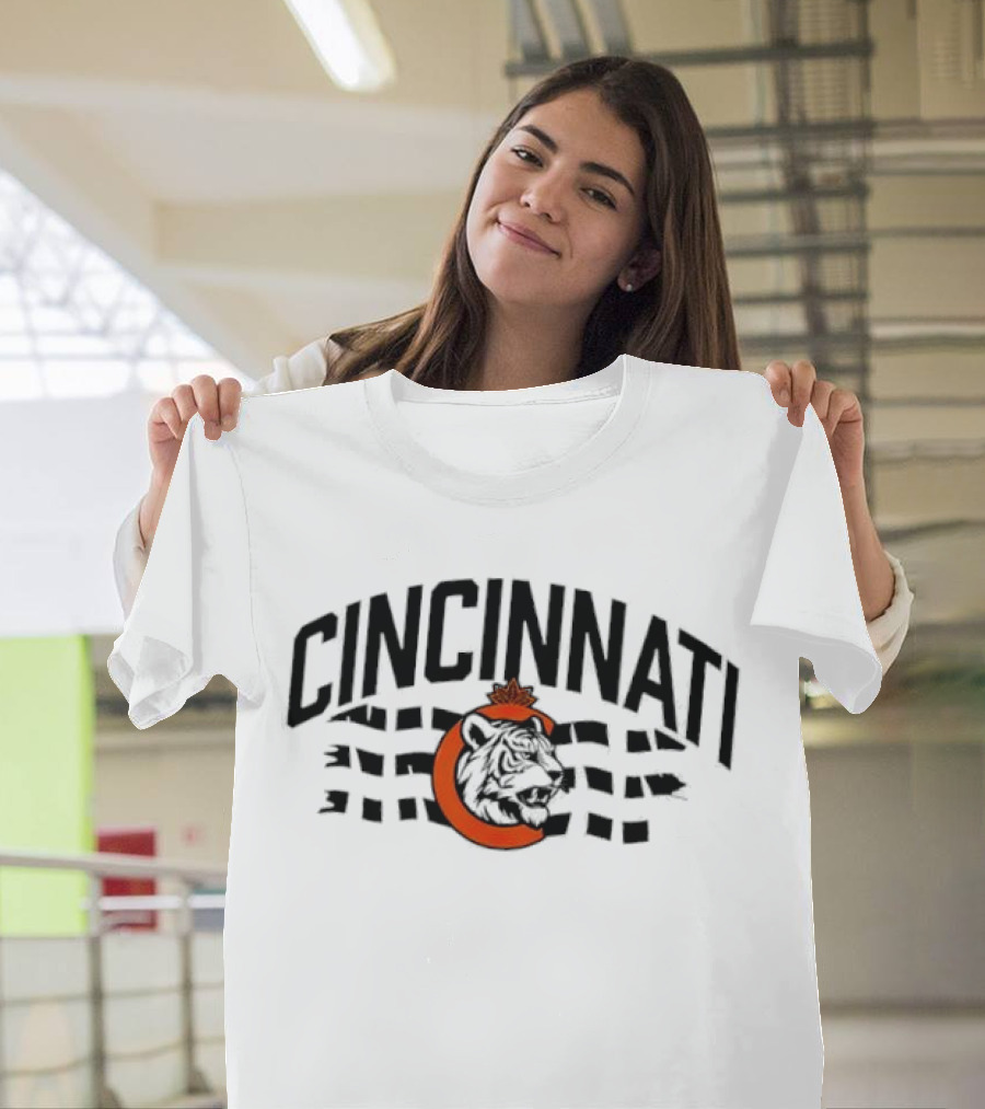 Cincinnati Bengals Tiger With Orange Leaf And Waving Stripes T-Shirt