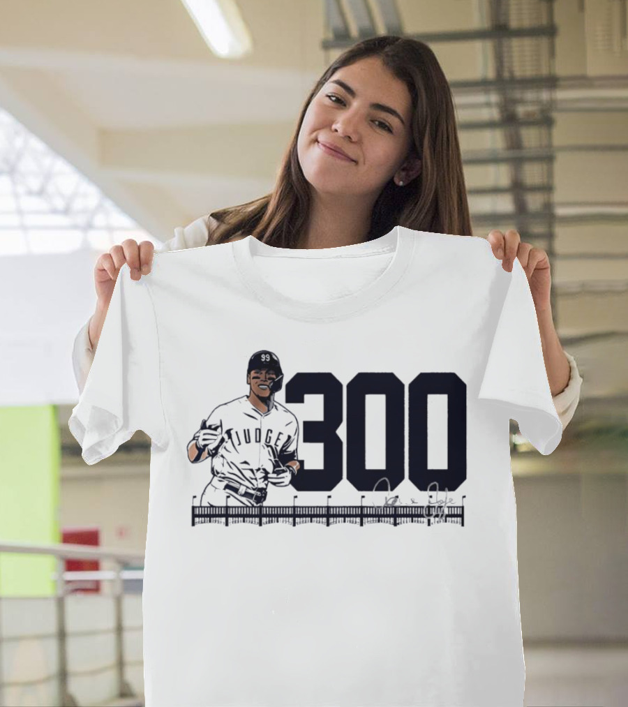 Aaron Judge 300 Career Home Runs Yankees Signature T-Shirt