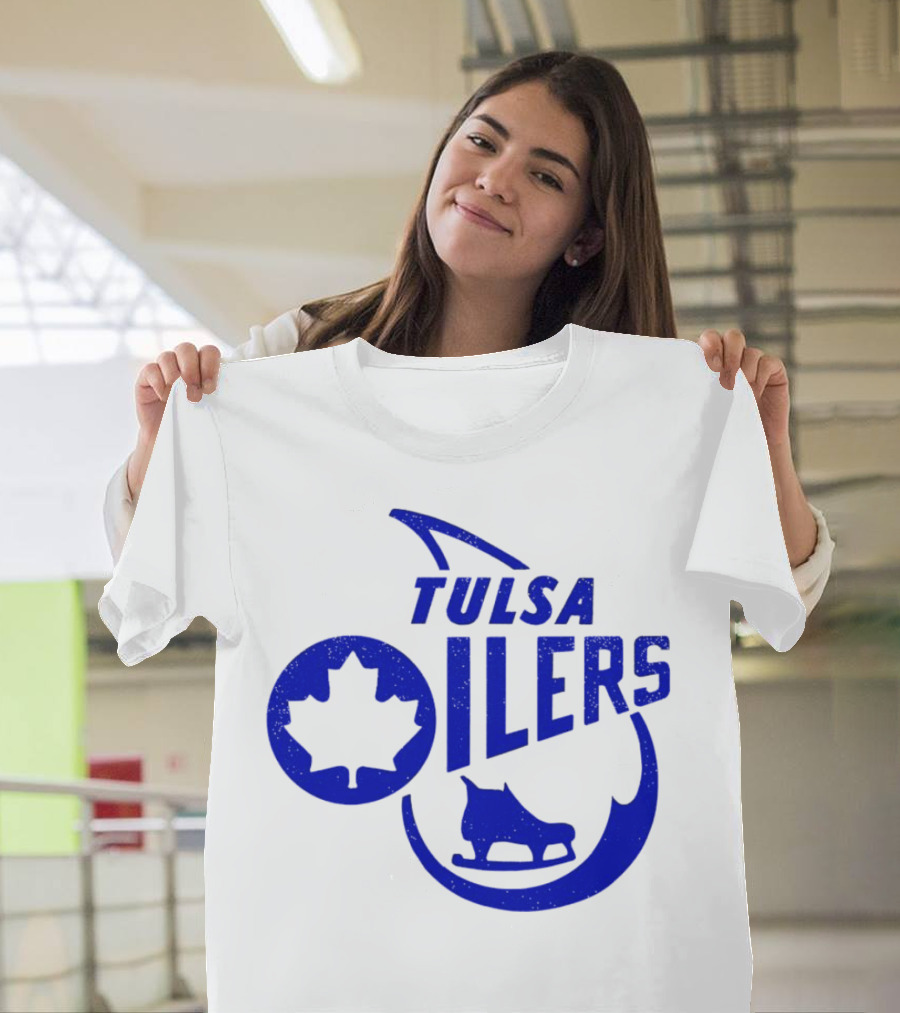 Tulsa Oilers 1982 Maple Leaf Ice Skate T-Shirt