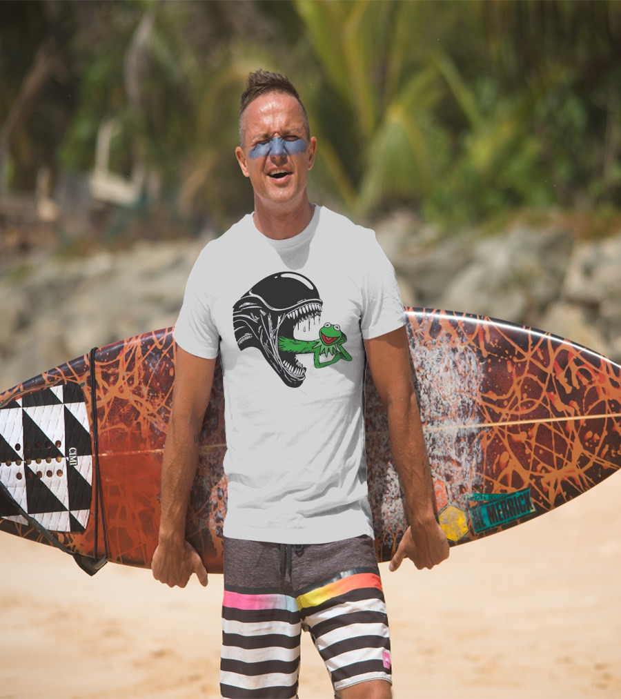 Alien Kermit Xenomorph Mashup Funny T-Shirt