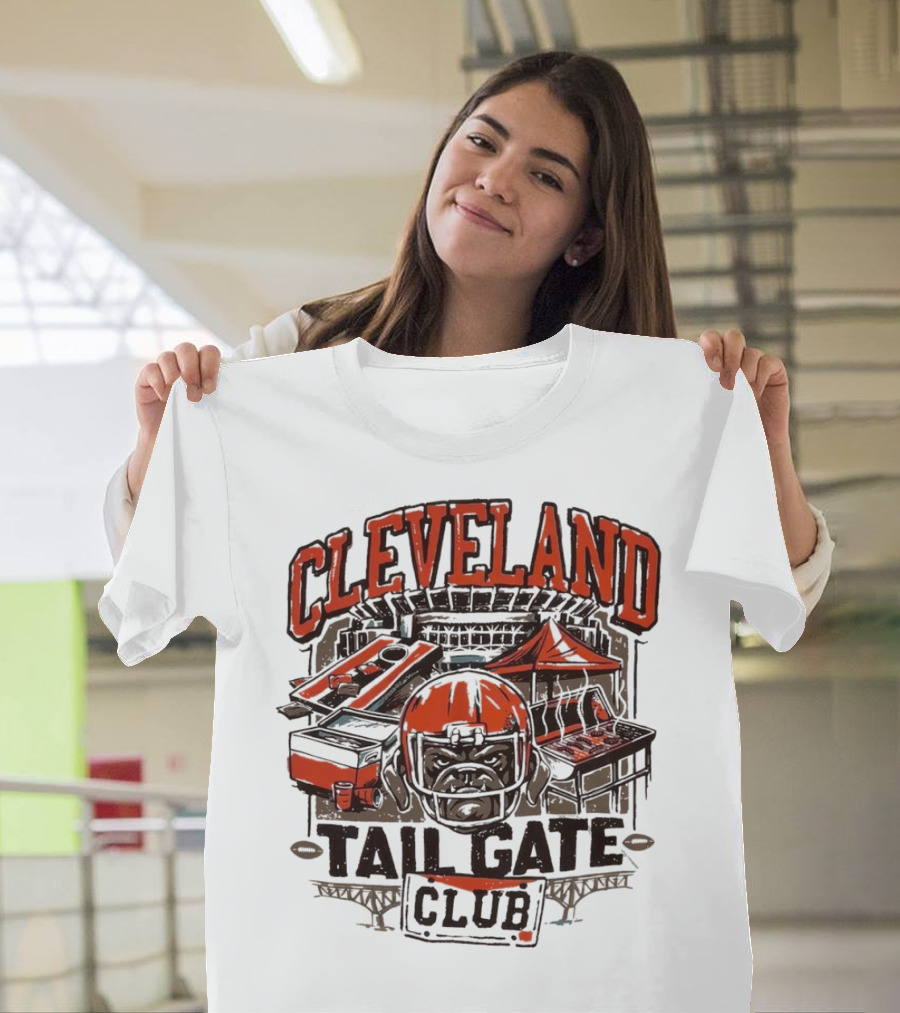 Cleveland Browns Tailgate Club Stadium Cornhole Helmet Grill T-Shirt