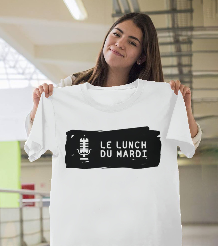 Le Lunch Du Mardi Podcast MLS Microphone T-Shirt